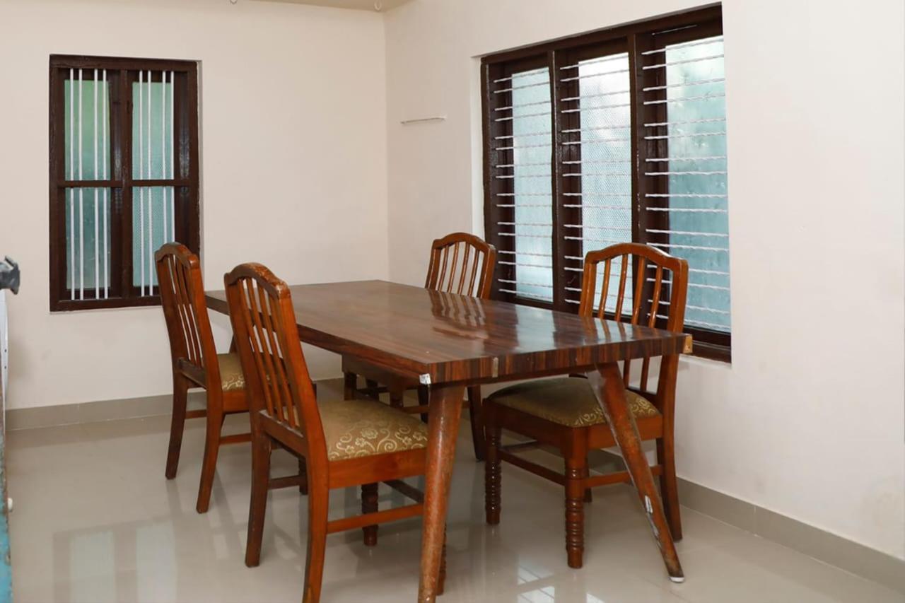 Valiyath Holidays Homestay Mundrothuruth ภายนอก รูปภาพ