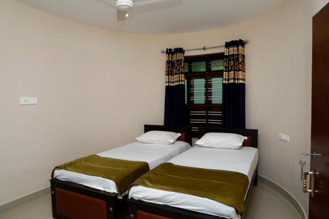 Valiyath Holidays Homestay Mundrothuruth ภายนอก รูปภาพ